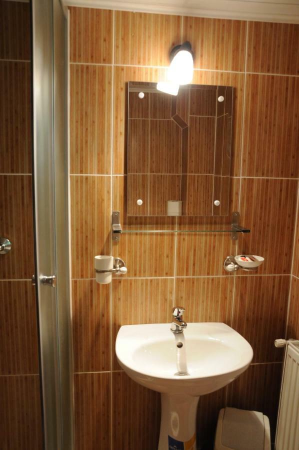 Casuta De Langa Padure Hotell Moeciu De Sus Exteriör bild