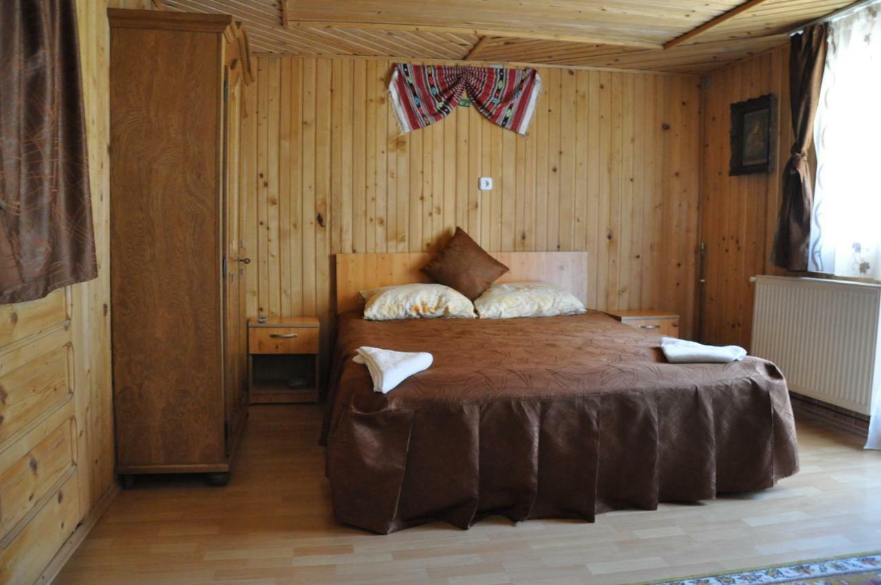 Casuta De Langa Padure Hotell Moeciu De Sus Exteriör bild